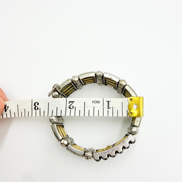 Jessica Simpson Silver Tone Stretch Bracelet Rhinestone Statement - Picture 8 of 8